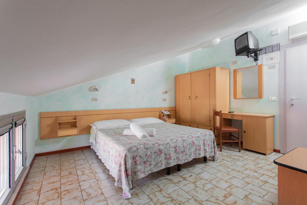 Hotel Benvenuti Gatteo a Mare Extérieur photo