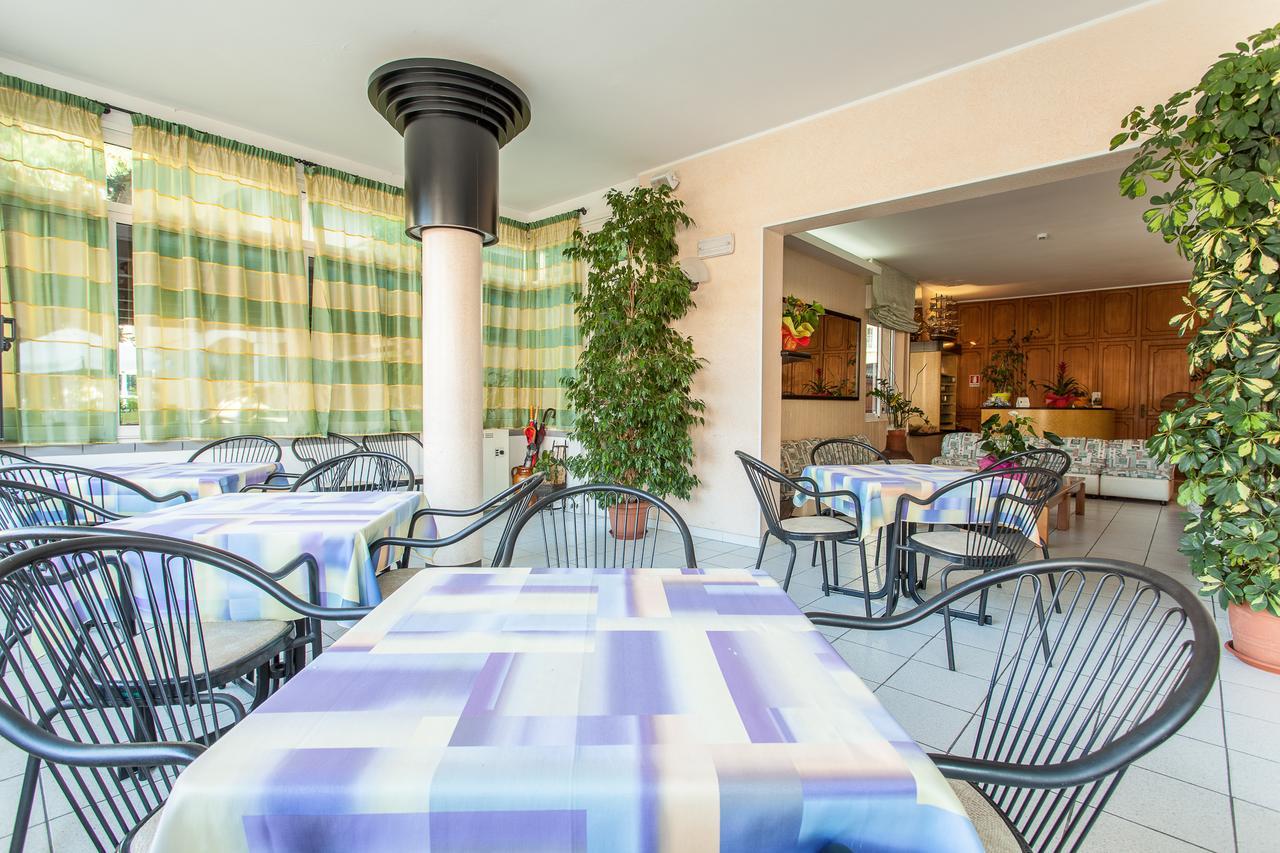 Hotel Benvenuti Gatteo a Mare Extérieur photo